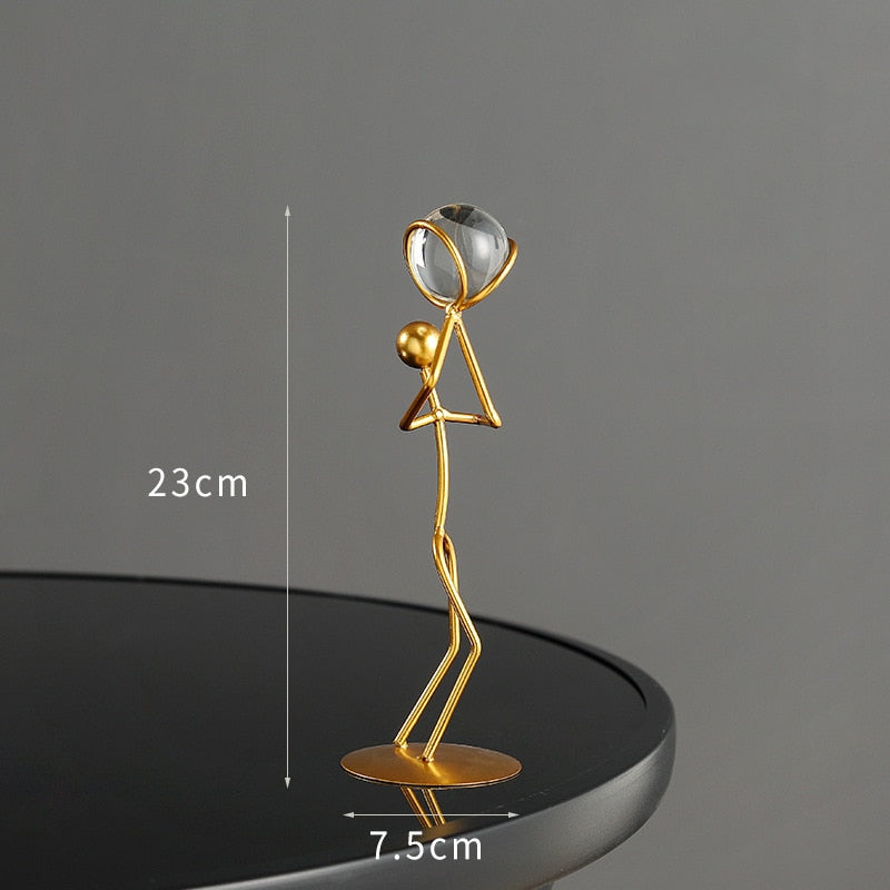 Figurka dekoracyjna ludzik złoty wysokość 19-25 cm