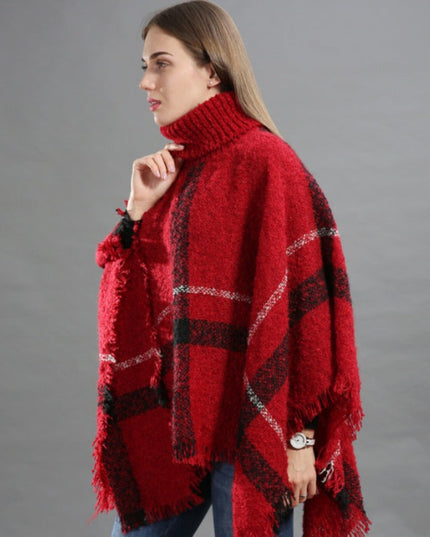 Damski sweter dziergany typu ponczo w kratę