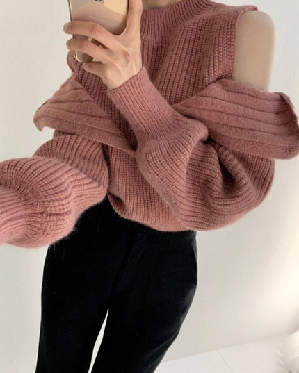 Damski sweter z golfem i odkrytymi ramionami