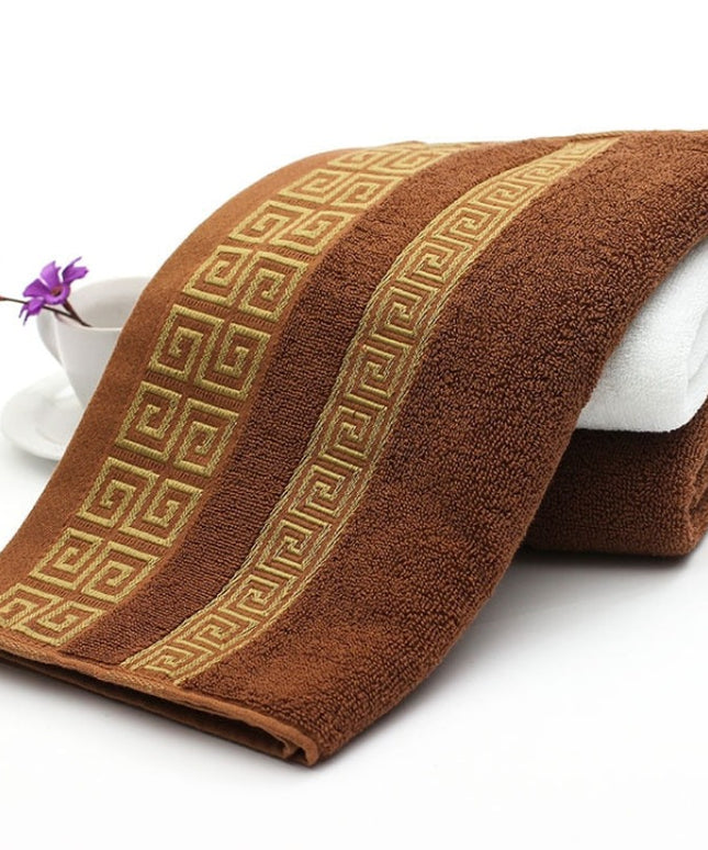 Ręcznik łazienkowy z eleganckim wzorem