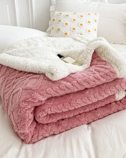 Miękki koc dwustronny ze sweterkowym tłoczeniem