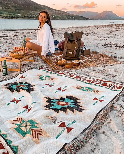 Ozdobny pled w azteckie wzory