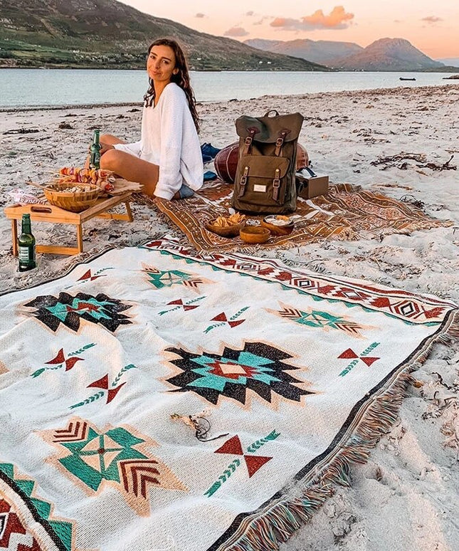 Ozdobny pled w azteckie wzory