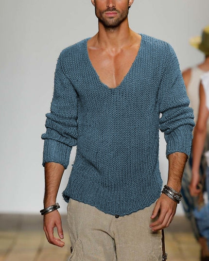 Męski sweter dziergany z dekoltem w serek