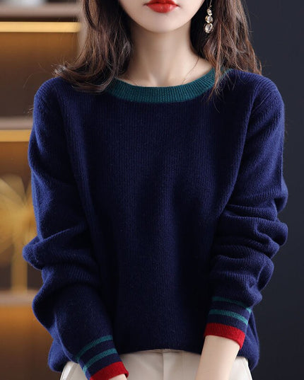 Damski sweter dziergany z kontrastowymi paskami