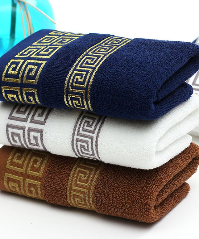 Ręcznik łazienkowy z eleganckim wzorem