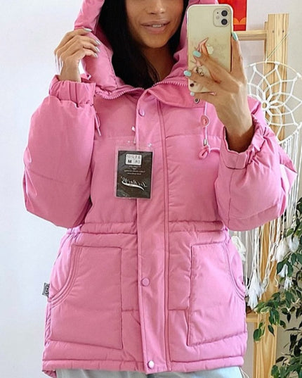 Damska kurtka zimowa taliowana z kapturem