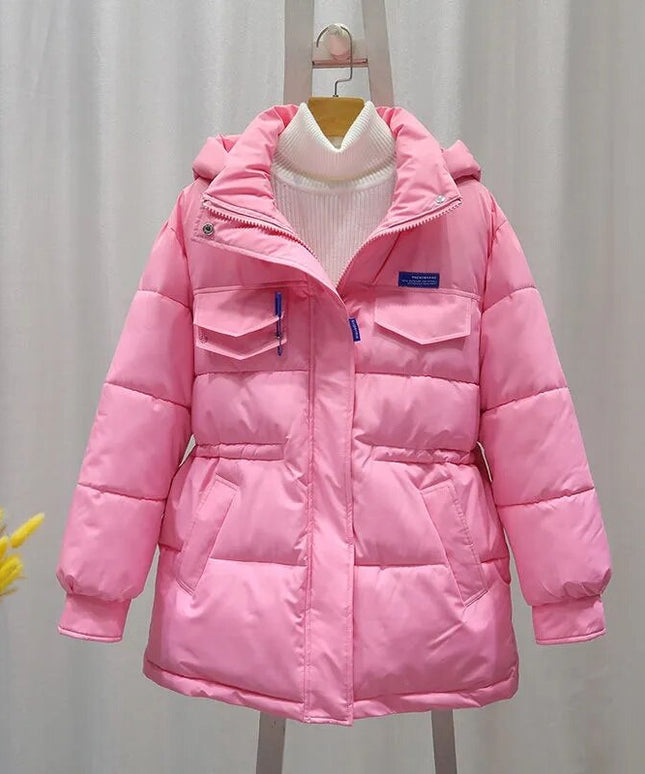 Damska kurtka zimowa taliowana z kapturem