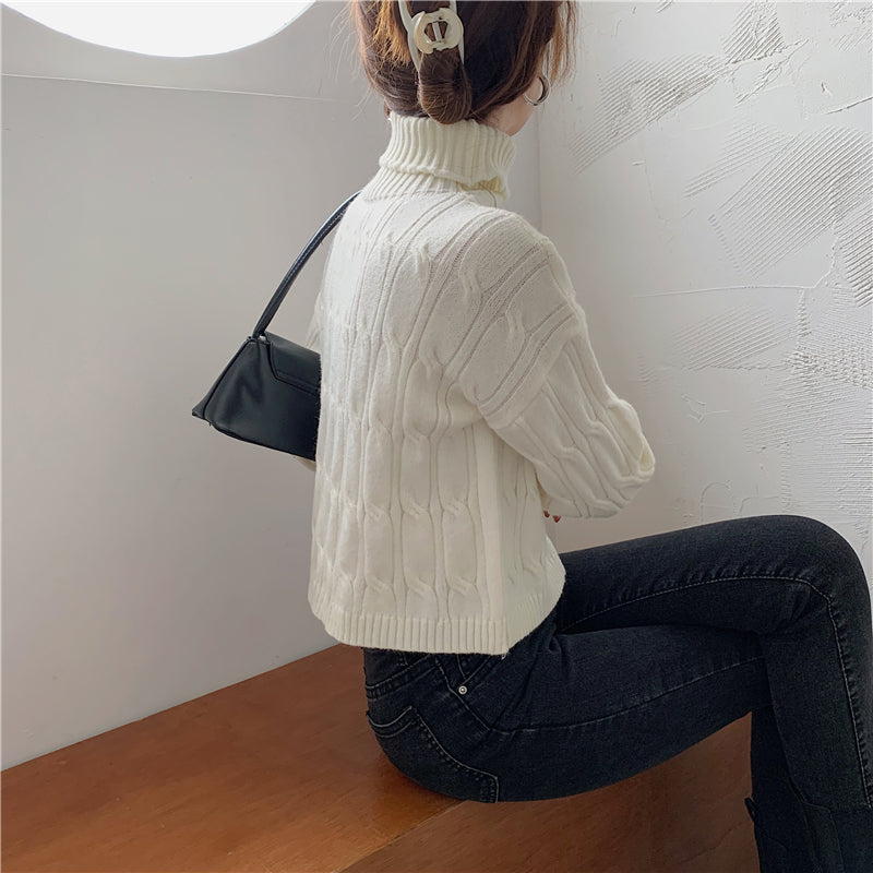 Damski sweter teksturowany z golfem