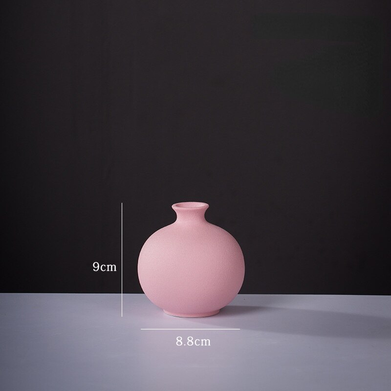 Wazon ceramiczny w różowym kolorze