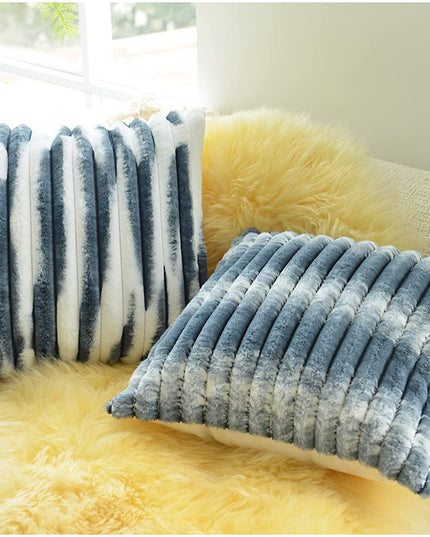 Poszewka na poduszkę pluszowa z ciekawym wzorem