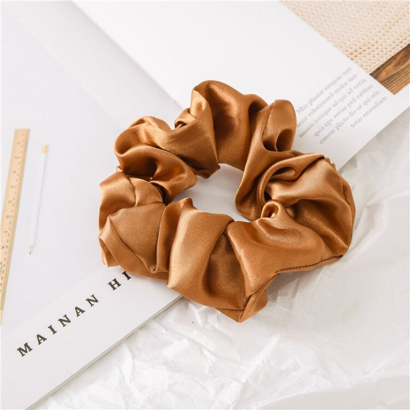Gumka do włosów scrunchie brązowa - Akcesoria do stylizacji włosów
