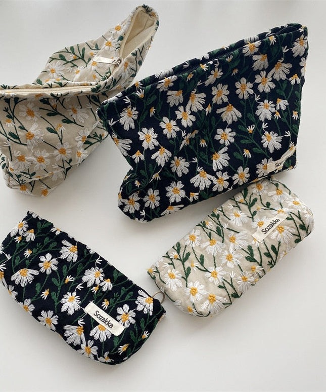 Kosmetyczka podróżna w kwiaty