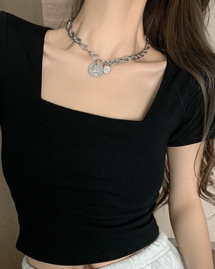 Damski T-shirt z kwadratowym dekoltem