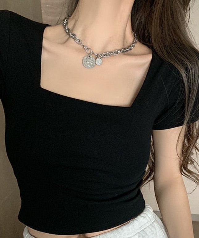 Damski T-shirt z kwadratowym dekoltem