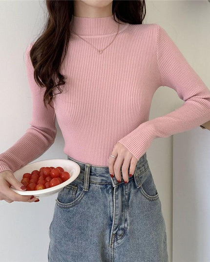 Damski sweter typu golf o dopasowanym kroju