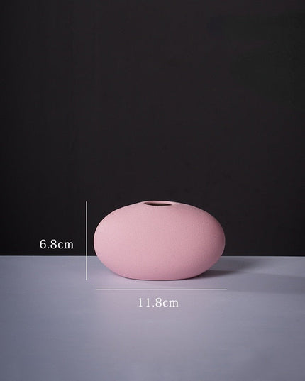 Wazon ceramiczny w różowym kolorze