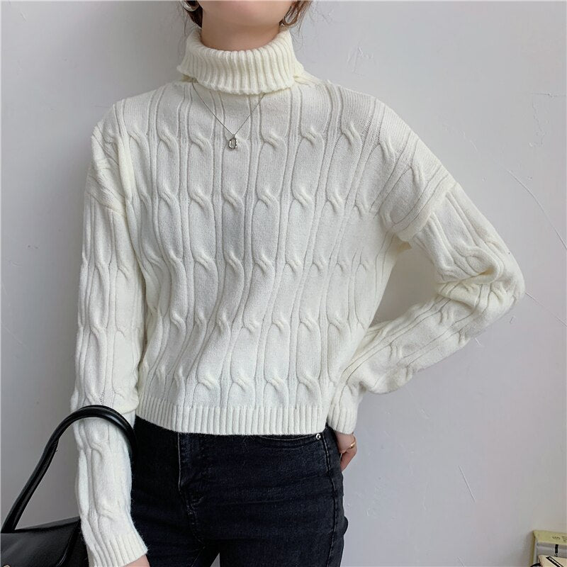 Damski sweter teksturowany z golfem