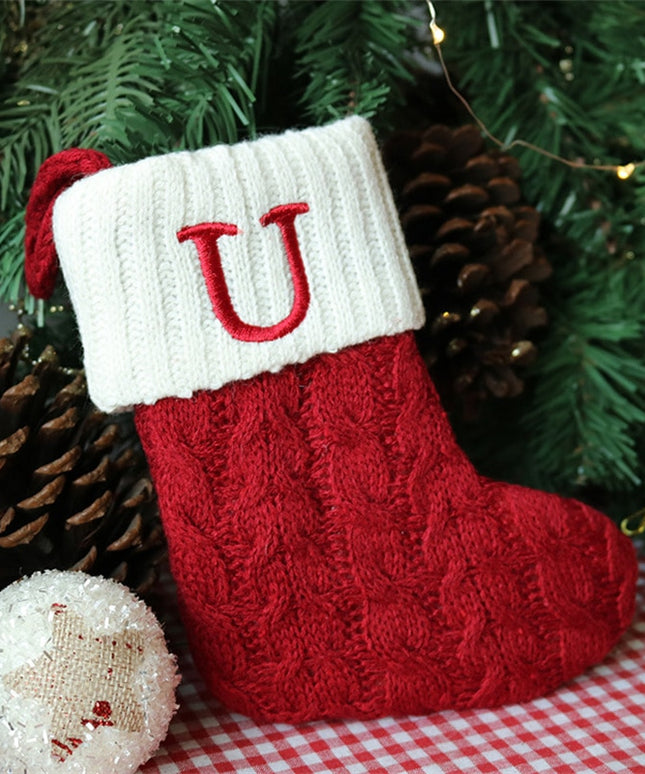 Świąteczna ozdoba wisząca w postaci skarpety z literą U