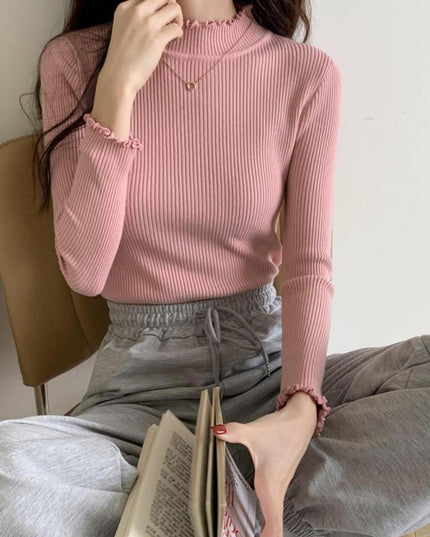 Damski sweter prążkowany z golfem zakończonym falbanką