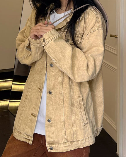 Damska kurtka jeansowa klasyczna o luźnym kroju