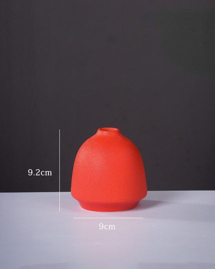 Wazon ceramiczny w czerwonym kolorze