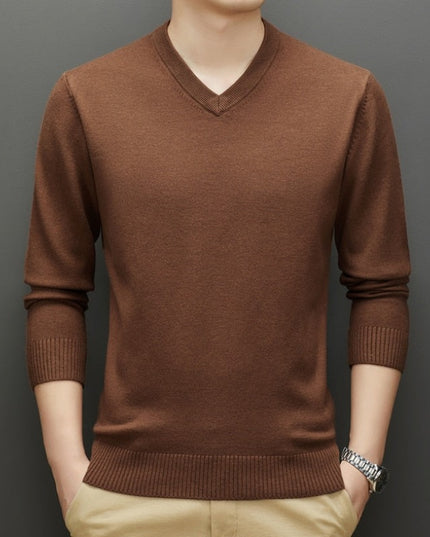 Klasyczny męski sweter z dekoltem w serek