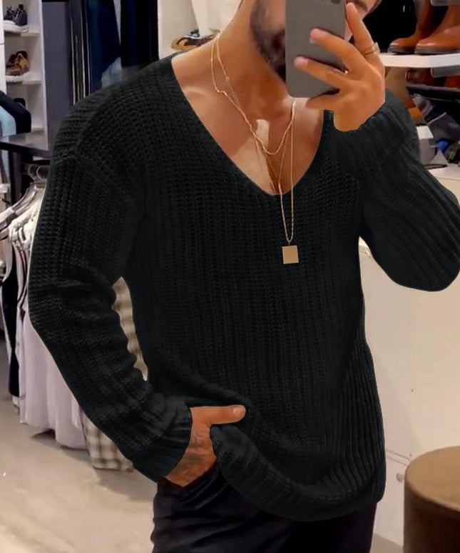 Męski sweter dziergany z dekoltem w serek