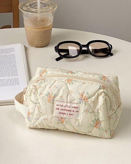 Kosmetyczka bawełniana z uchwytem w kwiaty