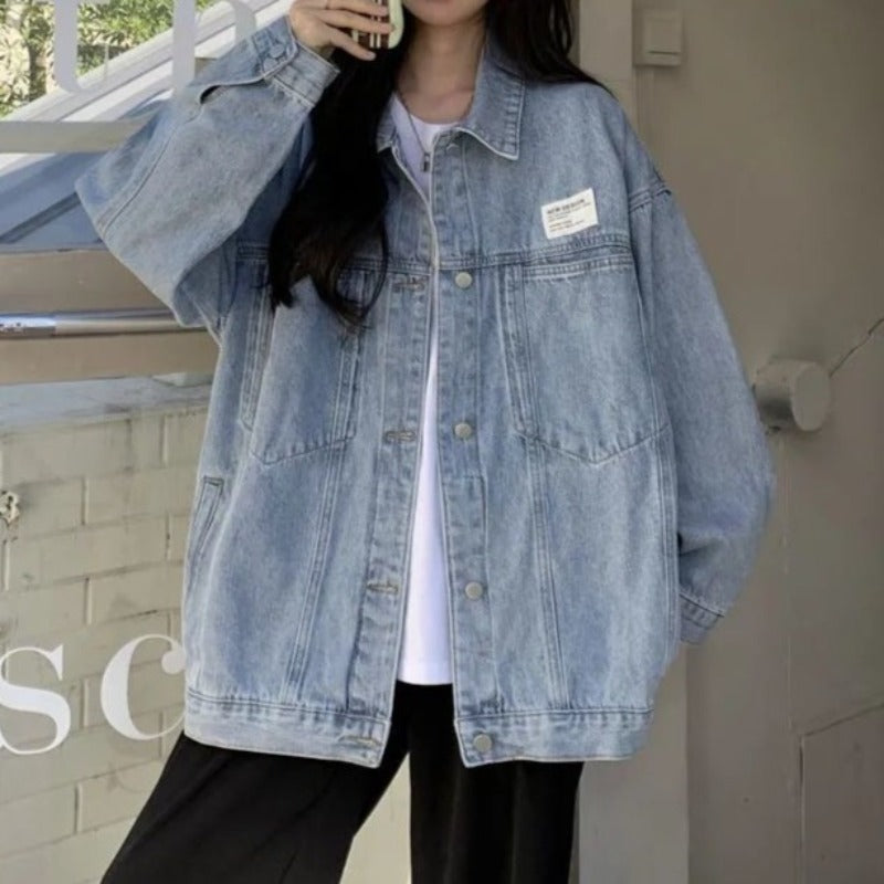 Damska kurtka jeansowa klasyczna oversize