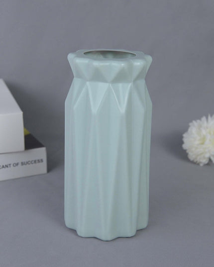 Wazon plastikowy dekoracyjny geometryczne wzory