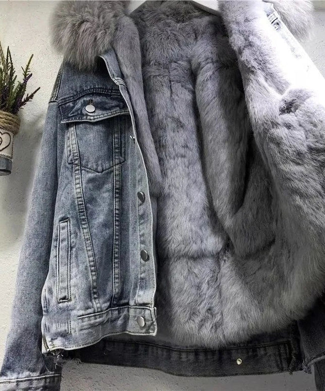 Damska kurtka zimowa z ociepleniem i futerkiem