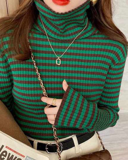 Damski sweter z golfem w paski