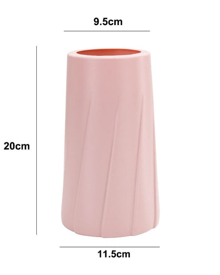 Wazon o prostym kształcie w jasnych kolorach