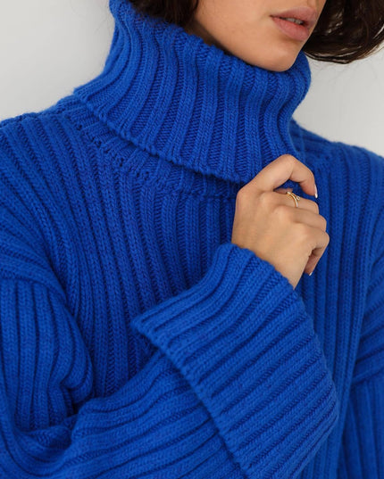 Damski sweter typu golf długości crop top