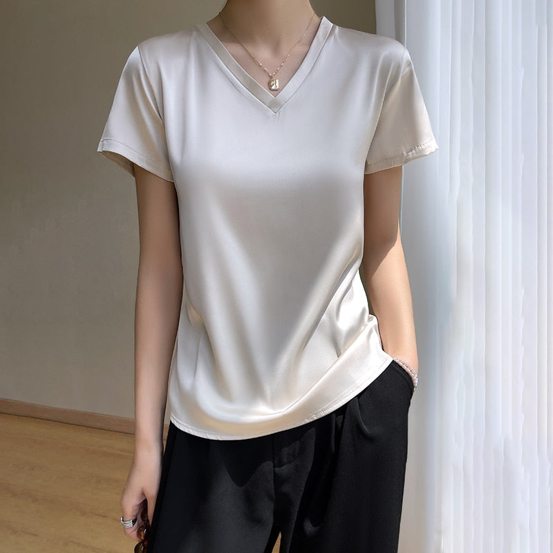 Damski T-shirt z satynowej tkaniny