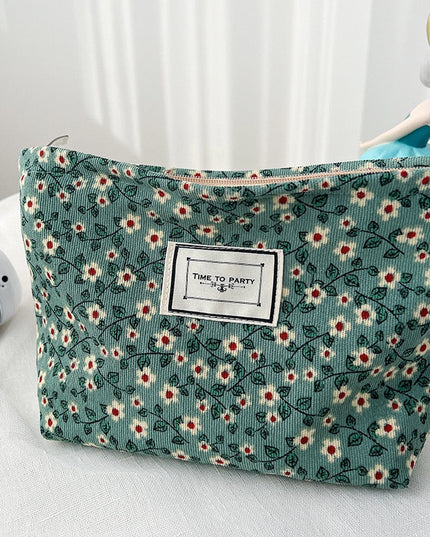 Kosmetyczka podróżna w kwiaty