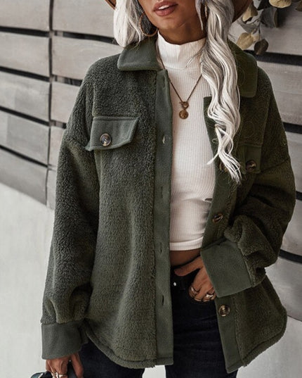 Damska kurtka przejściowa zapinana na guziki z polarowego materiału