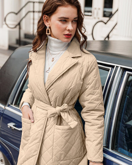 Damski płaszcz zimowy pikowany z kieszeniami