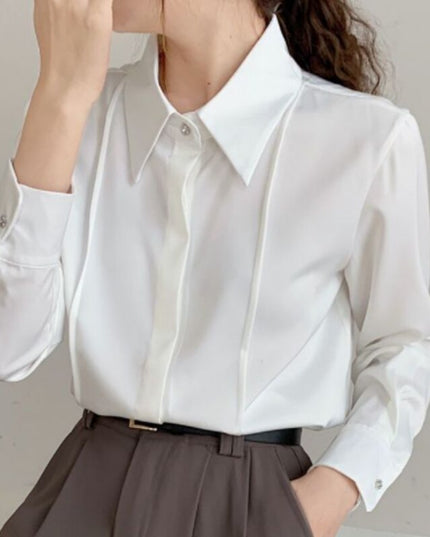 Damska koszula klasyczna z ozdobnymi paskami