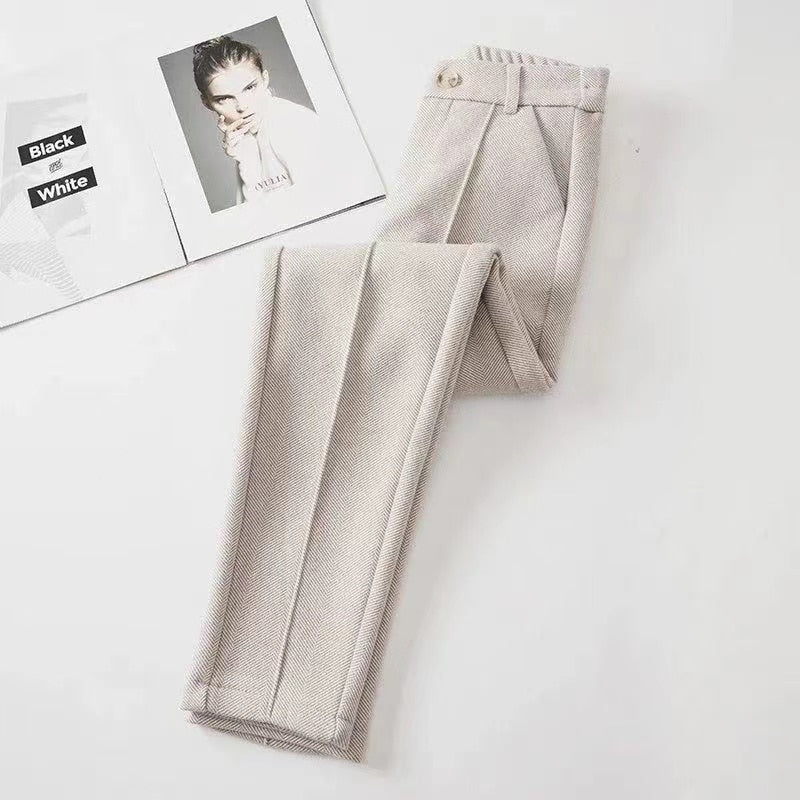 Damskie spodnie chinosy z elastycznej tkaniny