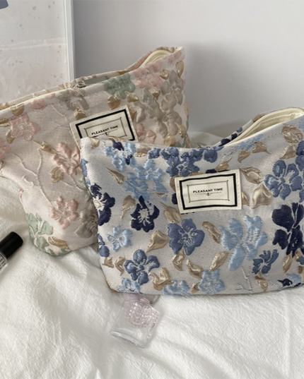 Kosmetyczka podróżna w kwiaty