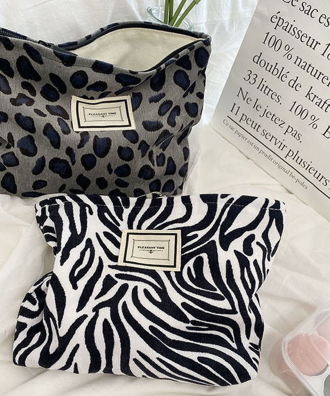 Kosmetyczka podróżna w panterkę zwierzęcy wzór