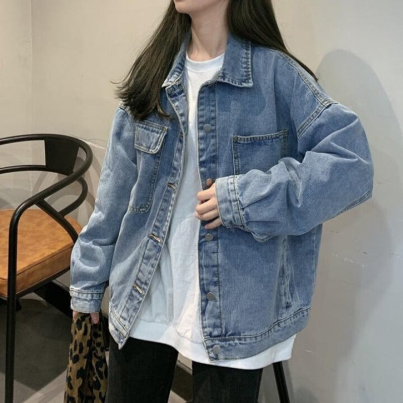 Damska kurtka jeansowa klasyczna oversize