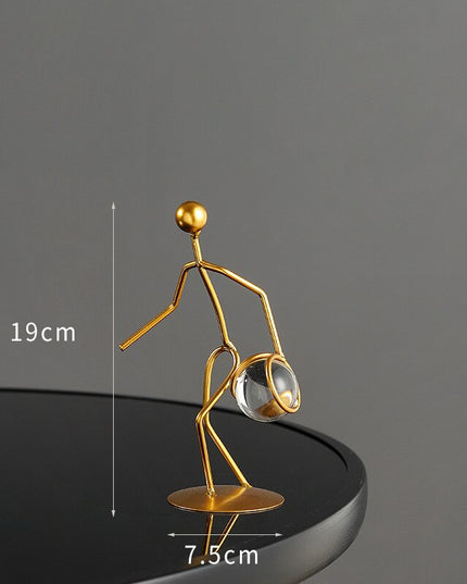 Figurka dekoracyjna ludzik złoty wysokość 19-25 cm