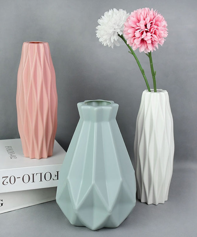 Wazon plastikowy dekoracyjny geometryczne wzory