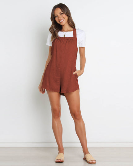 Damski kombinezon z falbanką i odkrytymi plecami