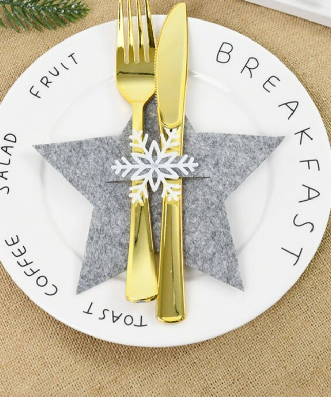 Świąteczne pokrowce na sztućce z filcu o kształcie gwiazdy