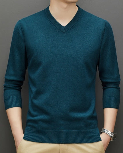 Klasyczny męski sweter z dekoltem w serek