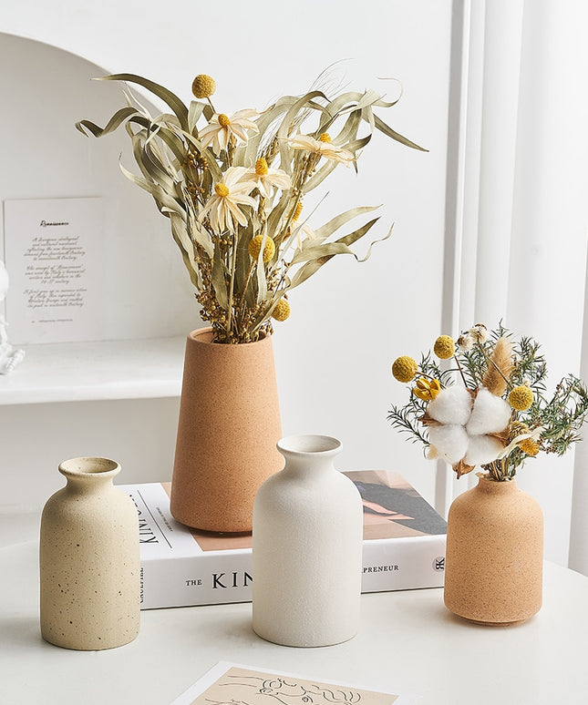 Wazon dekoracyjny prosty w jasnych kolorach